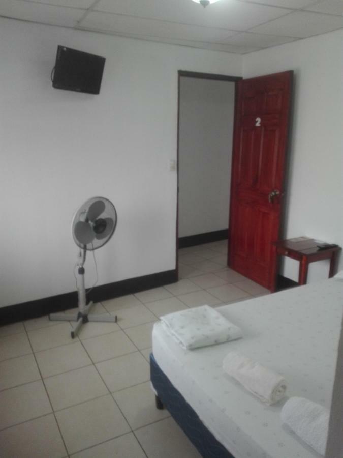 Hostal Don Frank San Carlos Bagian luar foto